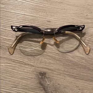 True vintage Alum cat eye, eye glasses - 5 1/2